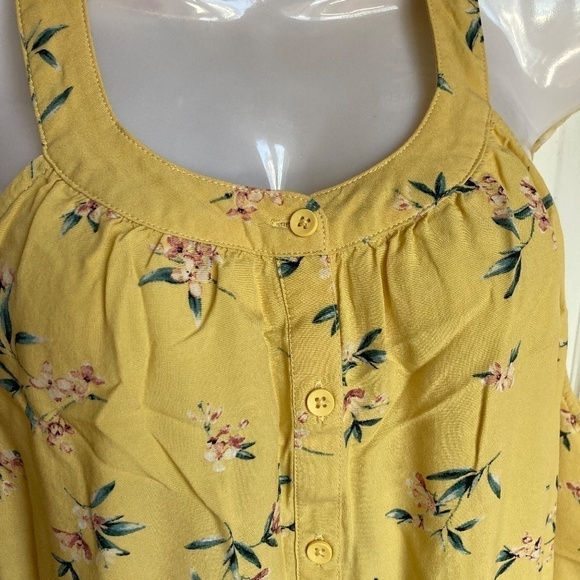 Signature Reitmans sleeveless top size large - Picture 3 of 8